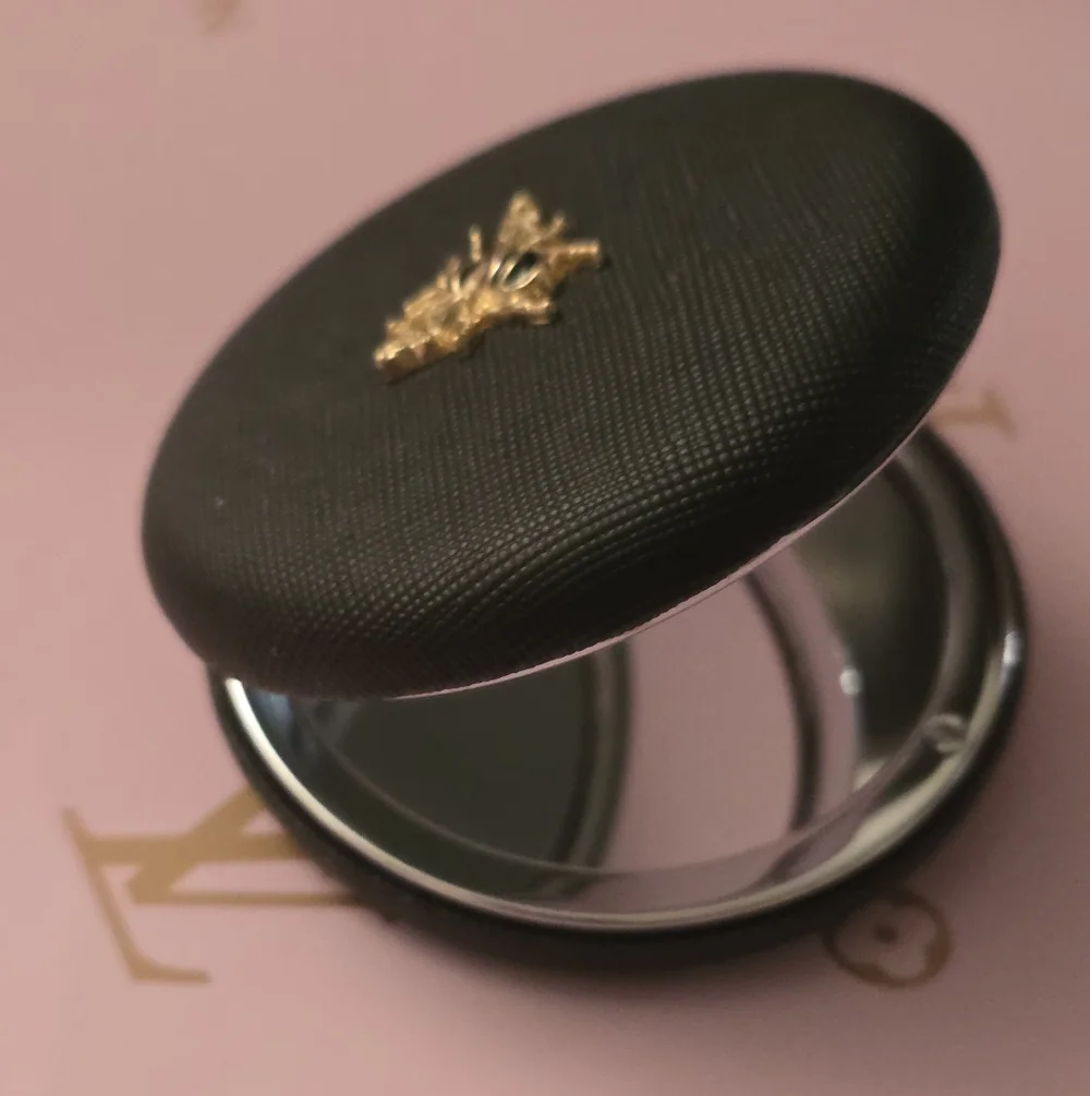 Beautiful Bee Compact Mirror NEW